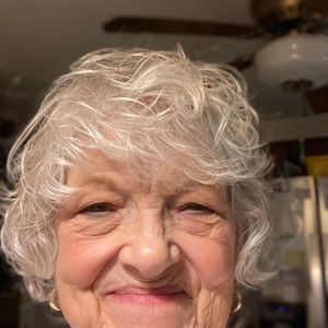 Meet your Posher, Joyce